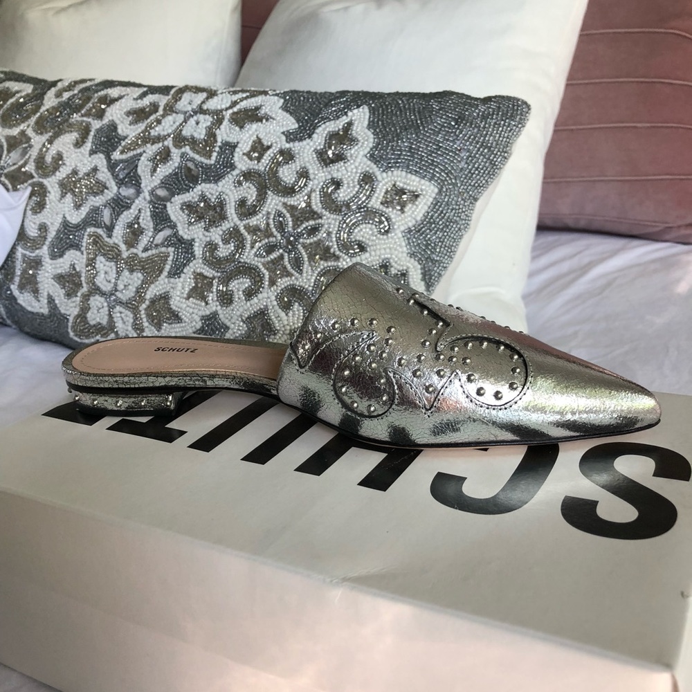 Schutz mules new with tag